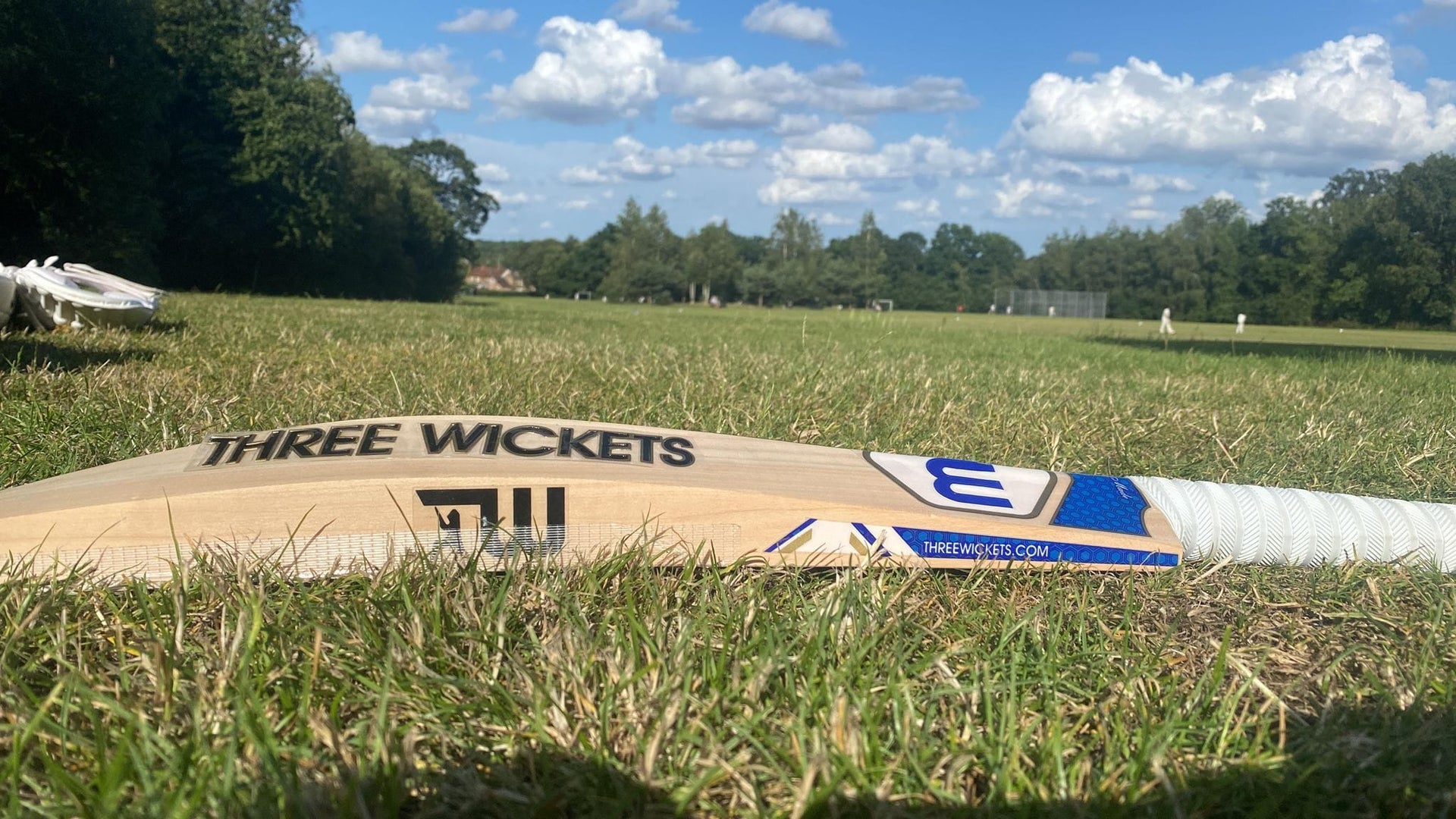 Premium Cricket Equipment